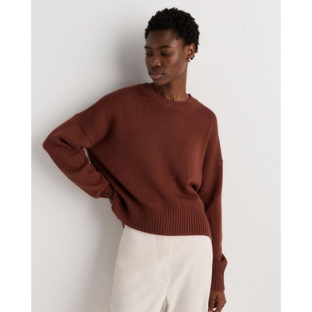 NWOT Quince 100 Organic Cotton Boyfriend Crew Sweater Redwood Brown Size L